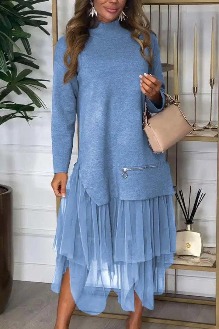 Vestido Mariana Com Detalhes Em Tule- Valoriza a feminilidade e traz charme Ășnico ao seu visual.