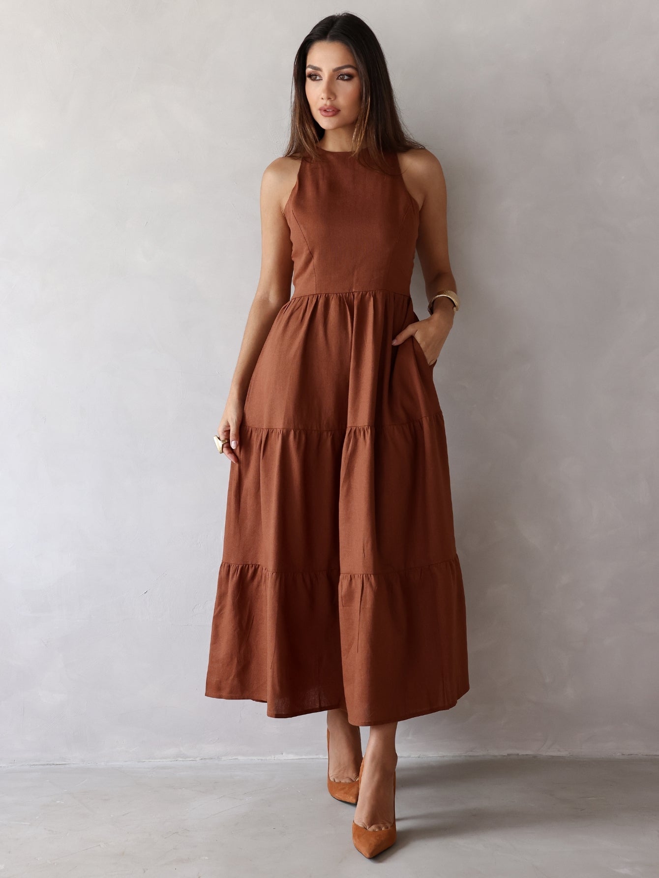 Vestido de Linho Sofia- A Combinação perfeita entre estilo e conforto