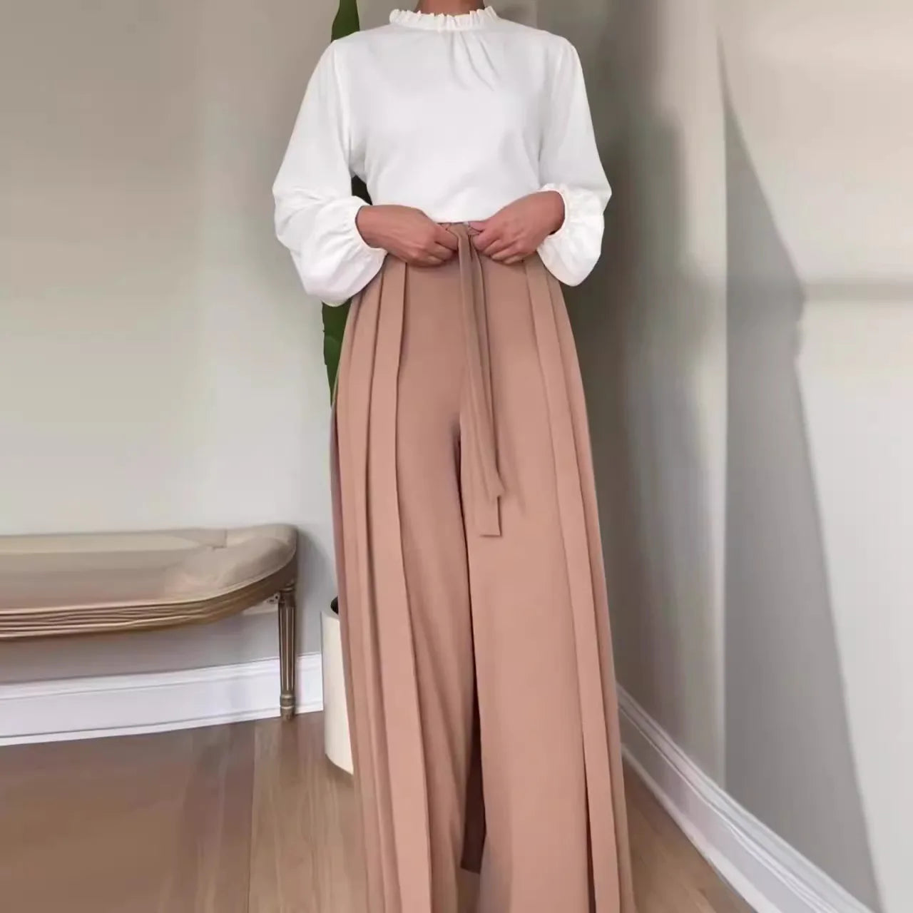 Calça Plissada Esmeralda- Elegância, Charme e Sofisticação em uma peça exclusiva!
