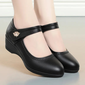 Sandália Ortopédica Feminina - Manuella- Descubra o equilíbrio perfeito entre estilo e conforto